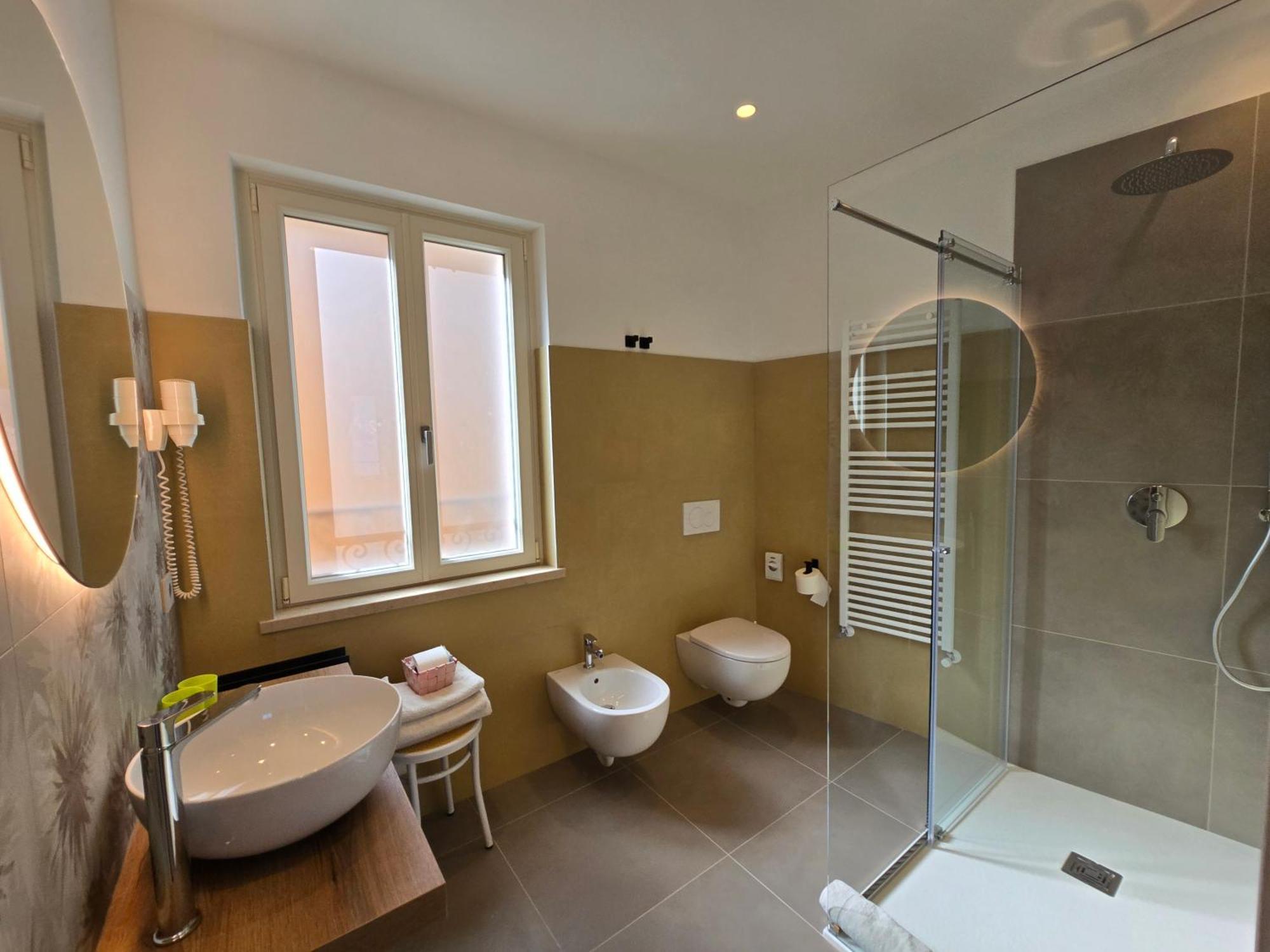 Hotel Pace Brenzone sul Garda Exterior foto